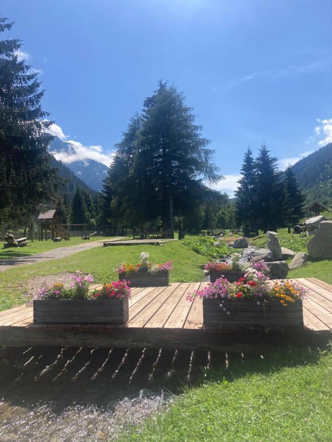Appartamento Silvia Vermiglio Bagian luar foto